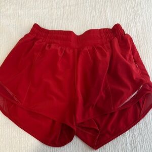 Lululemon Hotty Hot Low-Rise Lined Short 4"